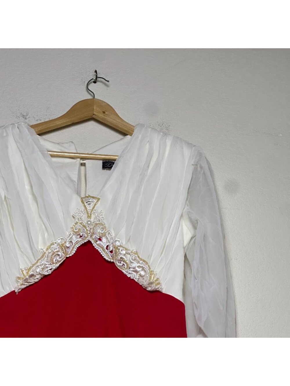 VTG Dollar USA Classic Long Red Dress Women L 90s White Lace Maxi Sequin Elegant